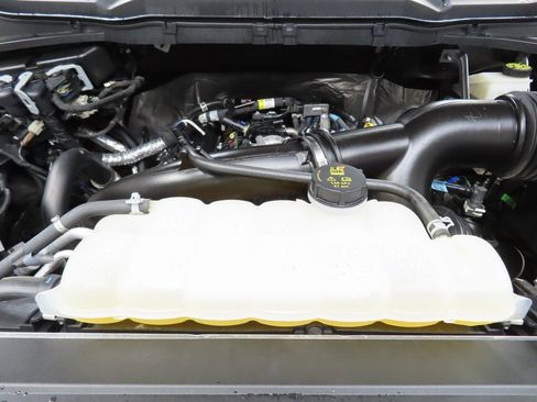 Used 2022 Ford F150 XLT w/ Equipment Group 302A High image 33