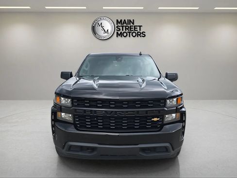 Used 2021 Chevrolet Silverado 1500 Custom w/ Safety Confidence Package AWD/4WD image 8