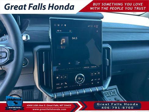 Used 2026 GMC Acadia AT4 AWD/4WD image 16