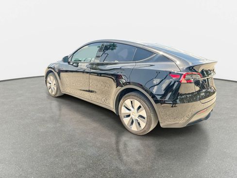 Used 2023 Tesla Model Y Long Range AWD/4WD image 6