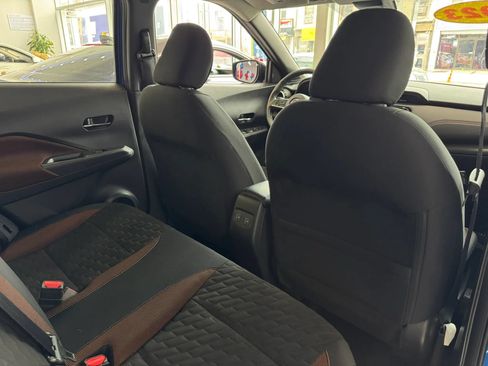 Used 2023 Nissan Kicks SR FWD image 28