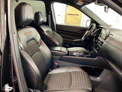 Used 2024 Nissan Pathfinder Rock Creek AWD/4WD image 11