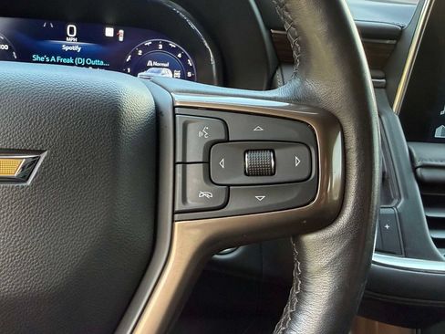 Used 2023 Chevrolet Tahoe High Country w/ Premium Package 2 AWD/4WD image 32
