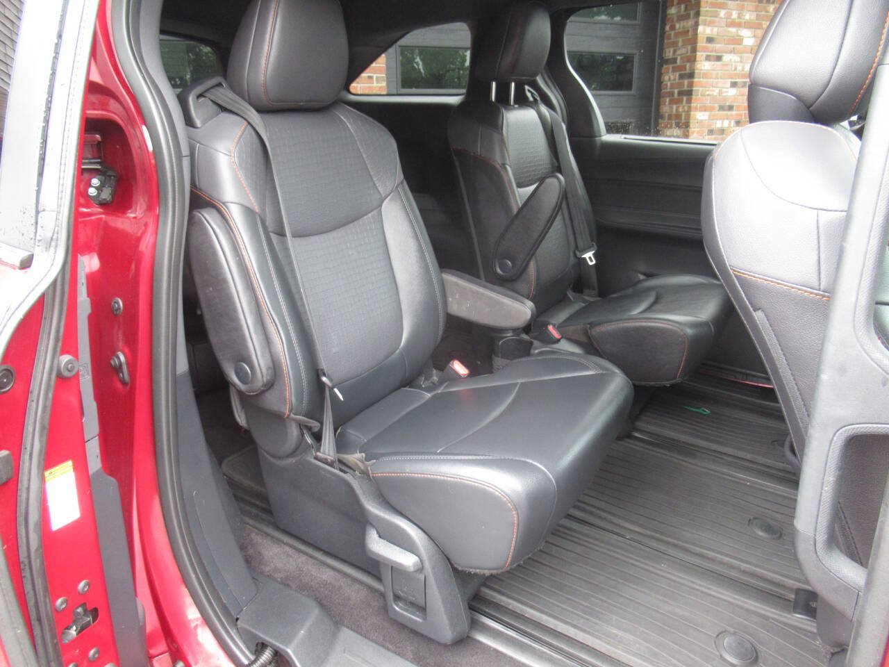 Used 2021 Toyota Sienna XSE w/ XSE Plus Package FWD image 9