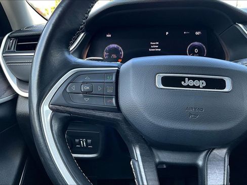 Used 2021 Jeep Grand Cherokee L Limited RWD image 10