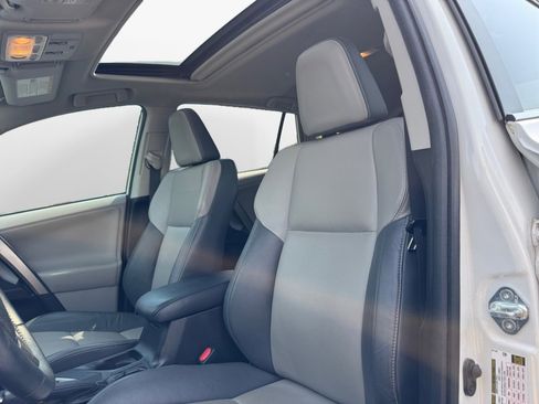 Used 2013 Toyota RAV4 Limited FWD image 9