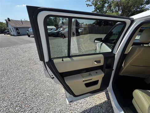Used 2014 Ford Flex SEL w/ Equipment Group 202A image 26