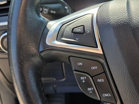 Used 2020 Ford Edge SEL FWD image 28