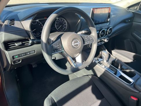 Used 2025 Nissan Sentra SV image 33