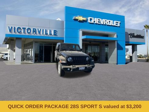 Used 2019 Jeep Wrangler Unlimited Sport S AWD/4WD image 3