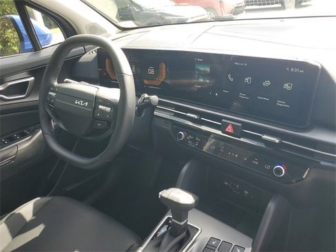 New 2026 Kia Sportage EX w/ EX Panorama Roof Package image 12