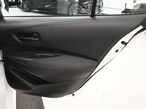 Used 2022 Toyota Corolla LE image 34