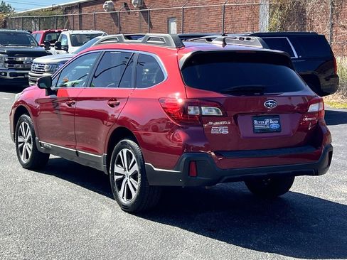 Used 2019 Subaru Outback 2.5i Limited image 3