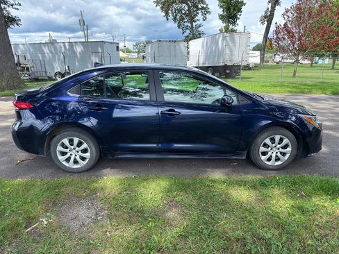 Used 2024 Toyota Corolla LE FWD image 10