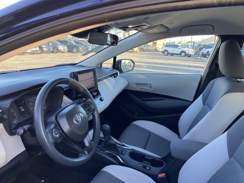 Used 2024 Toyota Corolla LE FWD image 12