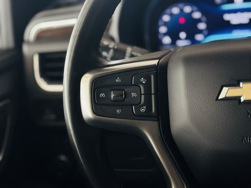 Used 2023 Chevrolet Suburban Premier AWD/4WD image 53
