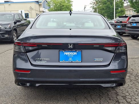 Used 2023 Honda Accord Touring image 5