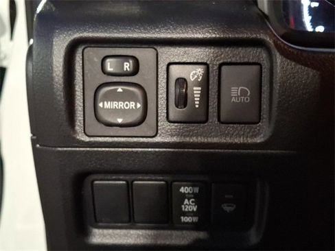 Used 2024 Toyota 4Runner SR5 image 28