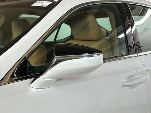 New 2025 Lexus ES 350 w/ Premium Package image 5