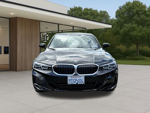 Used 2025 BMW 330i xDrive Sedan w/ Convenience Package AWD/4WD image 4