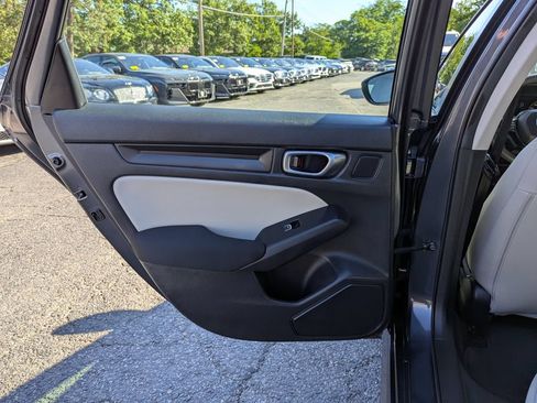 Used 2023 Honda Civic LX image 36