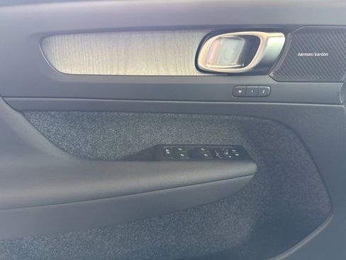 New 2026 Volvo XC40 B5 Ultra w/ Climate Package AWD/4WD image 10