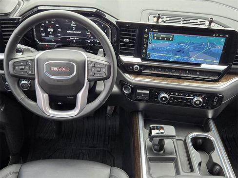 Used 2025 GMC Sierra 1500 Elevation w/ Elevation Premium Package image 26