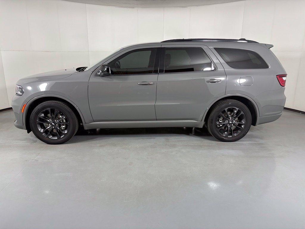 Used 2025 Dodge Durango GT w/ Blacktop Package RWD image 5