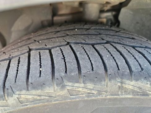 Used 2016 Ford Escape SE image 28