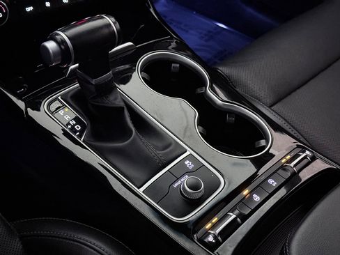 Used 2020 Kia Stinger GT-Line w/ Sun & Sound Package image 35