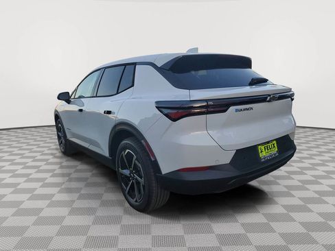 New 2026 Chevrolet Equinox EV LT image 4