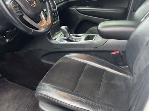 Used 2018 Jeep Grand Cherokee Altitude image 2