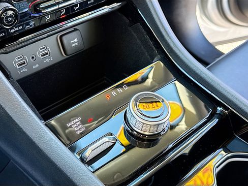 Used 2021 Jeep Grand Cherokee L Limited image 11