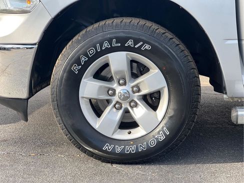 Used 2017 RAM 1500 Tradesman w/ Chrome Appearance Group image 25