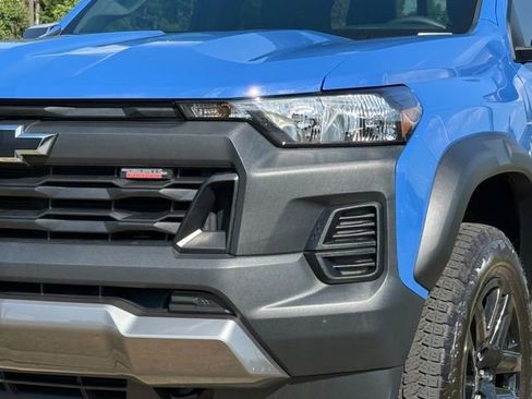 Used 2025 Chevrolet Colorado Trail Boss AWD/4WD image 11