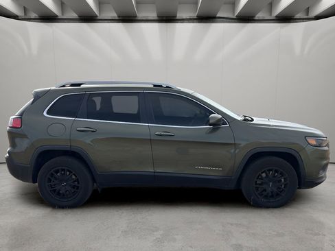 Used 2021 Jeep Cherokee Latitude Plus image 6