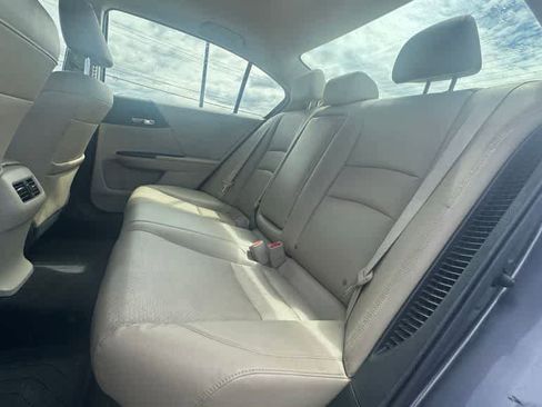 Used 2017 Honda Accord EX-L image 13