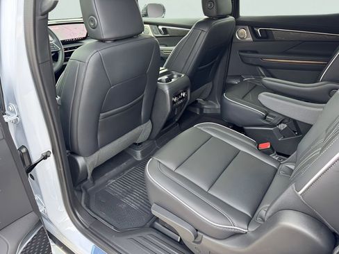 New 2026 Buick Enclave Avenir w/ Super Cruise Package FWD image 16