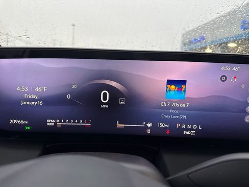 Used 2025 Buick Enclave Preferred image 18