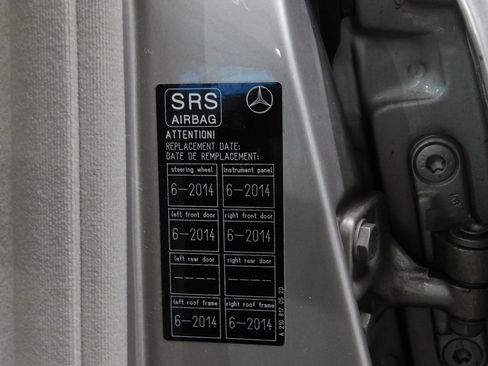 Used 1999 Mercedes-Benz E 320 4MATIC Sedan image 60