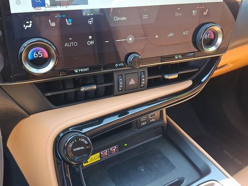 Certified 2024 Lexus NX 350 AWD image 17