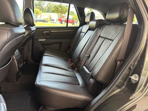 Used 2011 Hyundai Santa Fe Limited w/ Navigation Pkg 4 image 11