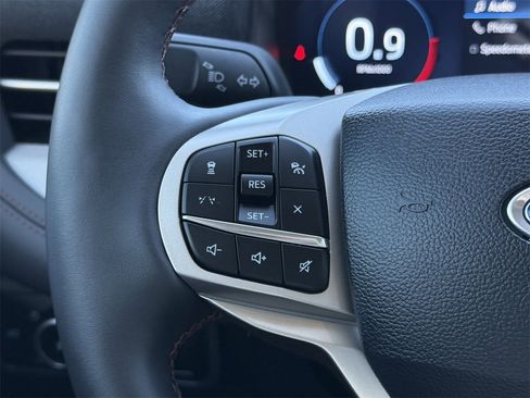 Certified 2025 Ford Explorer Active w/ Active Comfort Package image 13