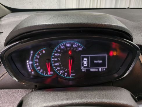 Used 2018 Chevrolet Trax LT w/ LT Convenience Package image 39