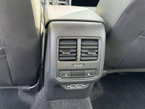 Used 2020 Volkswagen Passat 2.0T SEL image 17