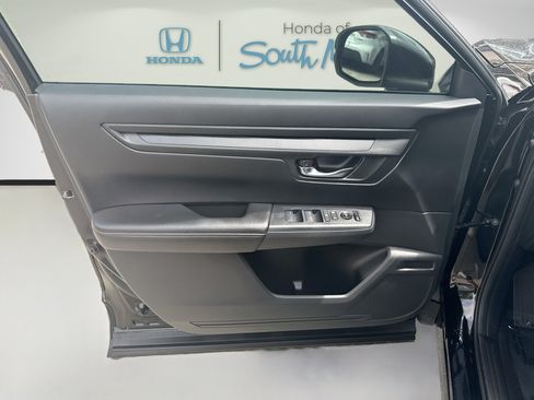 Certified 2025 Honda CR-V Sport image 19
