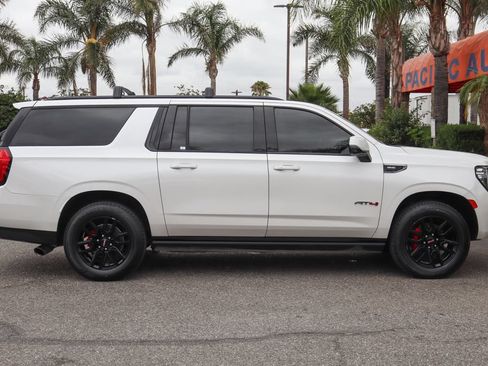 Used 2021 GMC Yukon XL AT4 w/ AT4 Premium Plus Package AWD/4WD image 10