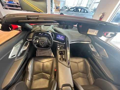 Used 2024 Chevrolet Corvette Stingray w/ Z51 Performance Package image 10