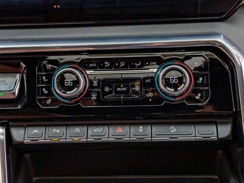 Used 2025 GMC Sierra 1500 Denali Ultimate image 27