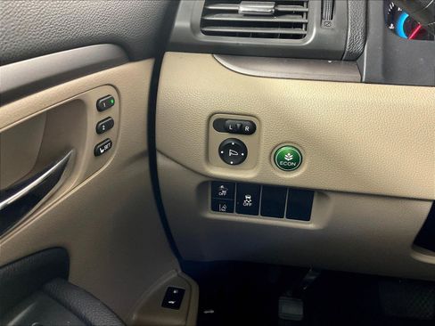 Used 2022 Honda Pilot Special Edition image 15